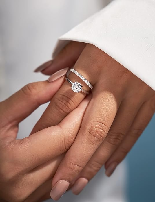 IMOLOVE Solitaire Moissanite Engagement Ring, 1CT D Color VVS1 Clarity, 925 Sterling Silver with 18K White Gold Plated, Ideal Gift for Women